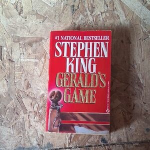 Stephen King Gerald's Game - Red Paperback Novel